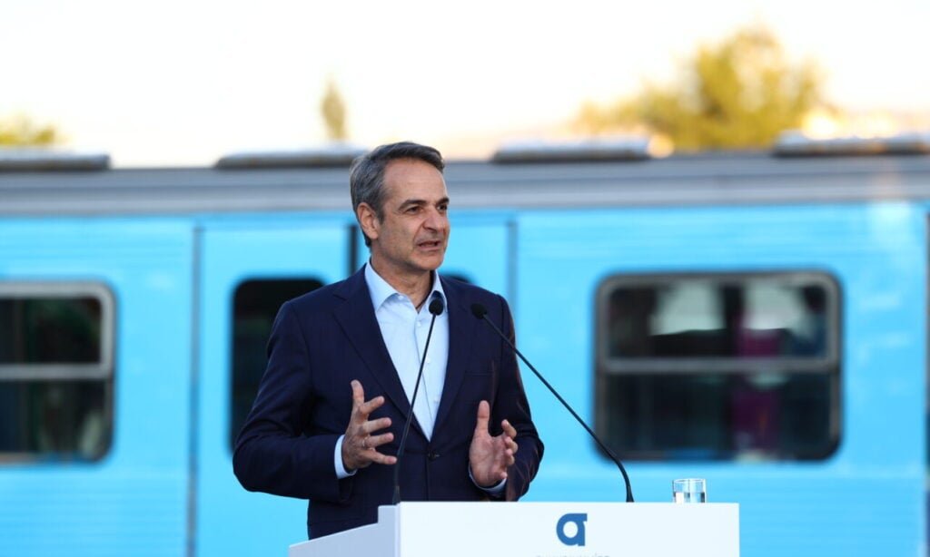 Μητσοτάκης: Προχωράμε σε πλήρη αναβάθμιση των αστικών συγκοινωνιών