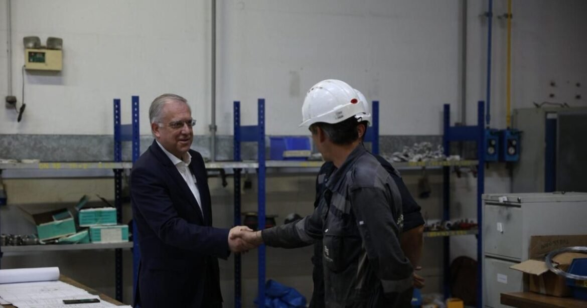 Θεοδωρικάκος από Σκαραμαγκά: Η ναυπηγική βιομηχανία στοίχημα για την Ελλάδα