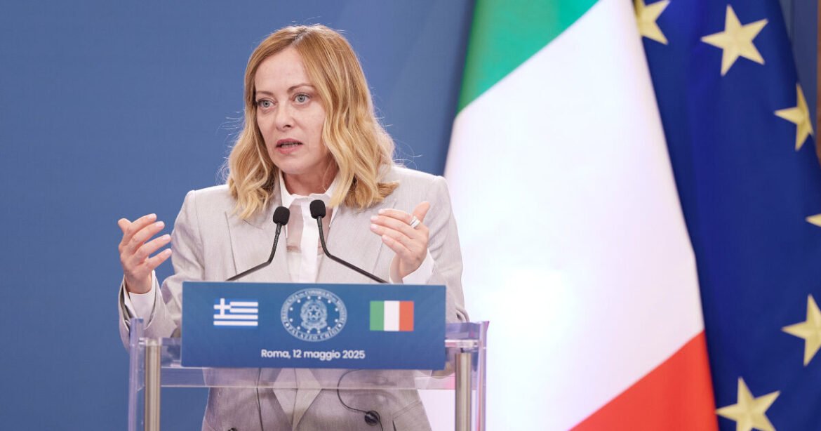 Η Μελόνι δίνει παράταση στη μείωση των φόρων στα καύσιμα – 20 λεπτά κάτω το πετρέλαιο κίνησης