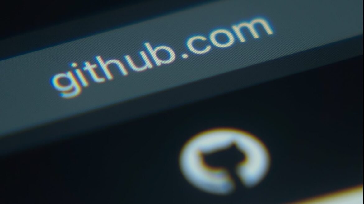 Συναγερμός στο GitHub: Χάκερς παραβίασαν την πλατφόρμα μέσω κακόβουλης επέκτασης του Visual Studio Code