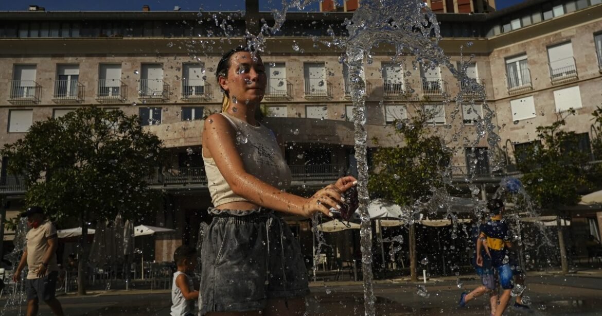 «Θερμικός θόλος» πάνω από τη Δυτική Ευρώπη – Θερμοκρασίες ρεκόρ τον Μάιο, «χτυπάνε» και 40άρια