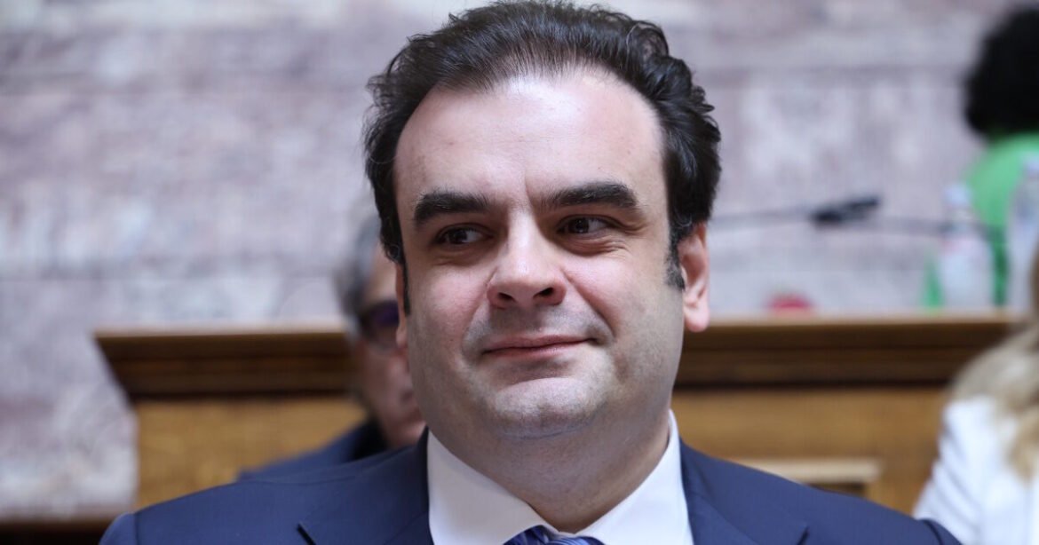 Πιερρακάκης: Οι πρόωρες αποπληρωμές χρέους εξοικονομούν ήδη έως 800 εκατ. ευρώ
