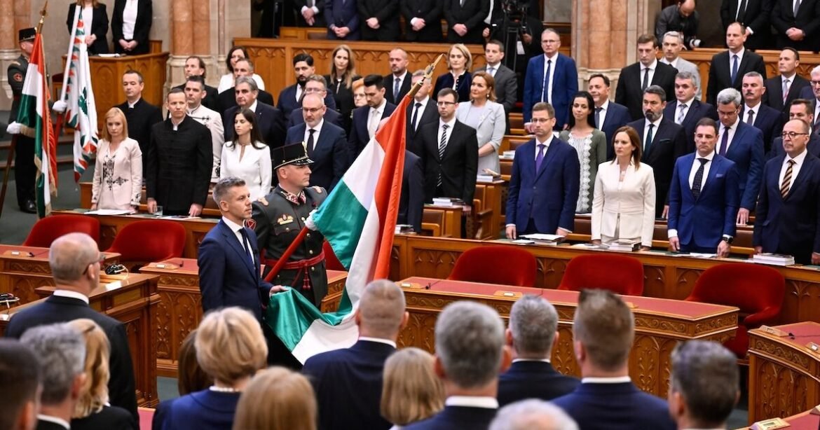 Η Ουγγαρία ακυρώνει την αποχώρηση από το Διεθνές Ποινικό Δικαστήριο