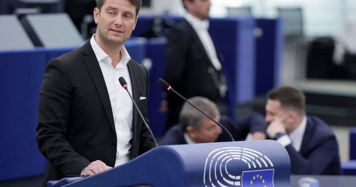 ESN: Η Ε.Ε. δρομολογεί διαδικασία διαγραφής της ακροδεξιάς συμμαχίας του AfD