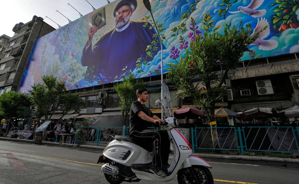 Η ζωή μέσα στο Ιράν: Κατεστραμμένη οικονομία και ενισχυμένο καθεστώς των μουλάδων
