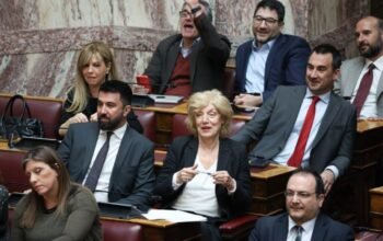 Πρωτόγνωρη κατάσταση στη Βουλή: Η νέα αριθμητική μετά τη διάλυση της Νέας Αριστεράς