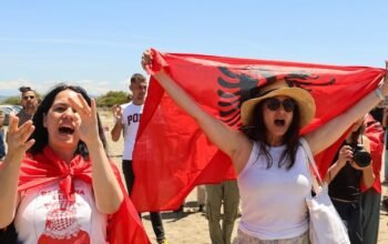 Η Ε.Ε. απειλεί με κυρώσεις την Αλβανία για το τουριστικό project Κούσνερ – Ράμα