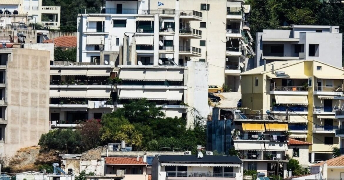 ΤτΕ: Συνεχίζεται η αύξηση στις τιμές των ακινήτων αλλά με μειωμένο ρυθμό