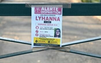 Σάλος στη Γαλλία με το πρωτοσέλιδο του Charlie Hebdo: «Παγκόσμιο Κύπελλο Παιδοφιλίας – Πάμε Γαλλία!»