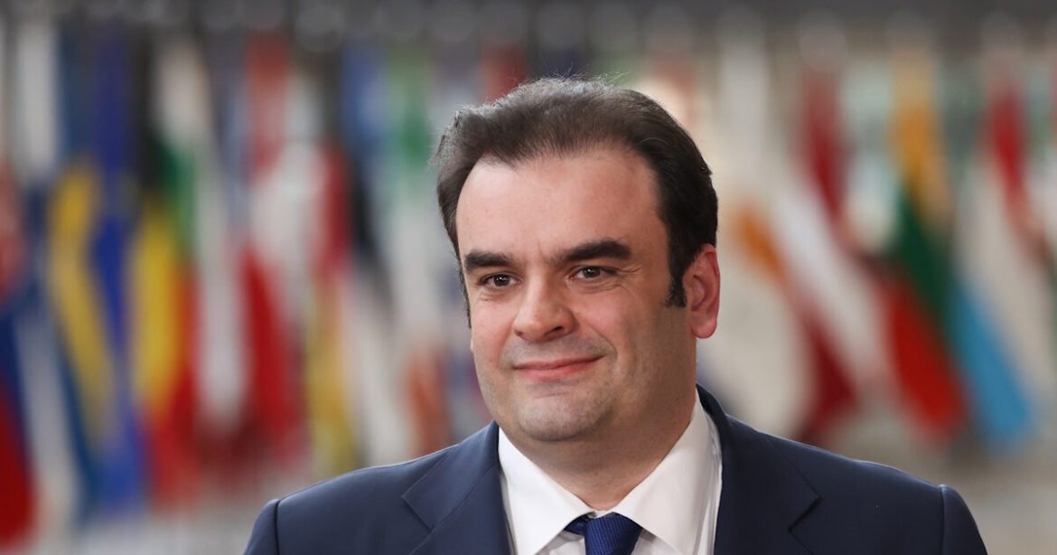 Ο Πιερρακάκης στο Λουξεμβούργο για Eurogroup και ECOFIN – Η ατζέντα και το δείπνο με τον Γιούνκερ