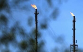 Κατρακυλούν οι τιμές πετρελαίου μετά την απόφαση Τραμπ για ακύρωση επιθέσεων κατά του Ιράν
