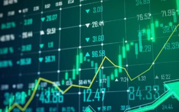Σε υψηλά 17 ετών έκλεισε το ΧΑ, κέρδη στην Ευρώπη ενώ ταχύτητα ανεβάζουν οι δείκτες στη Wall Street