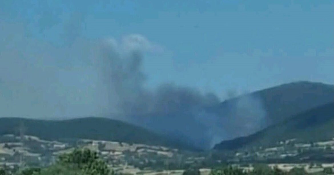 Φωτιά στη Ροδόπη: Καίει αγροτοδασική έκταση στην Παλαιά Κρωβύλη, σηκώθηκαν 5 αεροσκάφη
