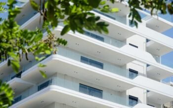 Σχέδιο 6,5 δισ. ευρώ για τη στέγαση: Τι αλλάζει σε Golden Visa, «Σπίτι μου» και κοινωνική κατοικία