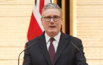 Αναβρασμός στη Βρετανία: Φήμες για παραίτηση Στάρμερ τη Δευτέρα