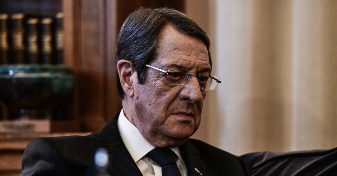 Αναστασιάδης: Την Τρίτη απαντά για το «Κράτος Μαφία» – Στη Νομική Υπηρεσία το πόρισμα των 3.000 σελίδων