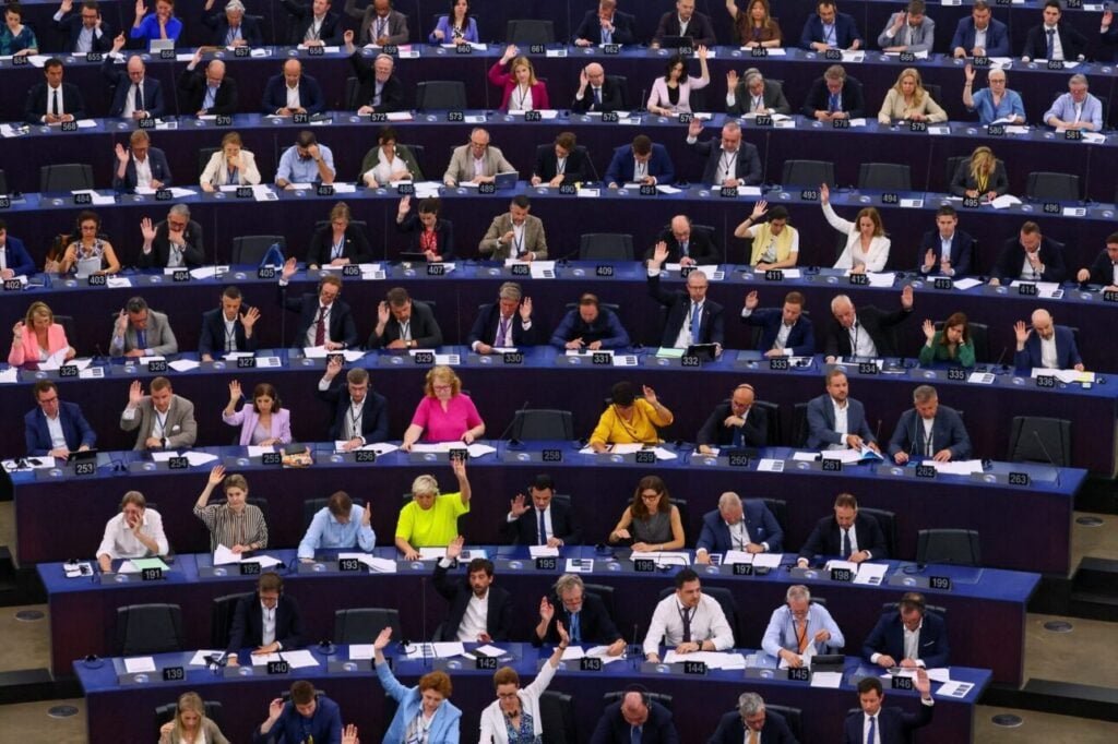 Οι ευρωβουλευτές της ΝΔ απαντούν στο ΠΑΣΟΚ για τα μεταλλαγμένα: Εχετε συνηθίσει στην κινδυνολογία και τον άκρατο λαϊκισμό