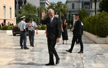 Ενόχληση Μαξίμου για το «δεν θα απολογηθώ σε κανέναν κερατά» του Αβραμόπουλου