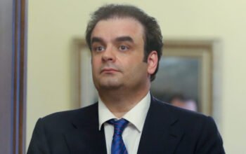 Ο Πιερρακάκης ζητά την εφαρμογή ενιαίων υγιών οικονομικών πολιτικών στην Ευρώπη