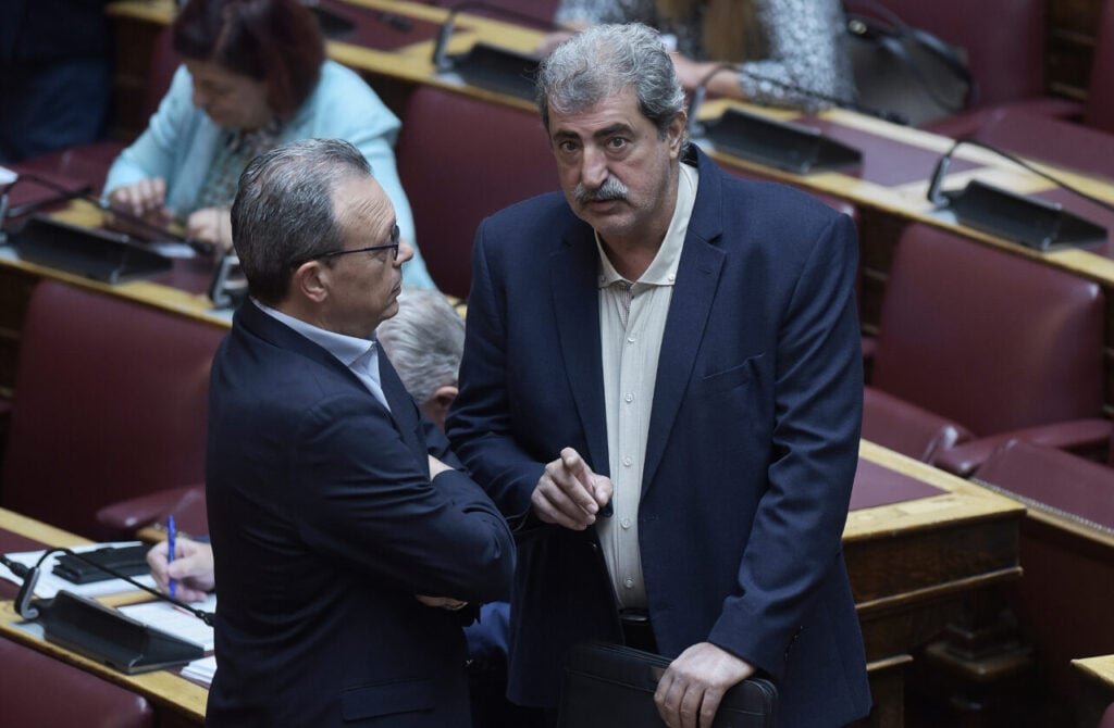 Ο διαλύτης Τσίπρας φέρνει σε υπαρξιακή κρίση τους πρώην «συντρόφους» στον ΣΥΡΙΖΑ
