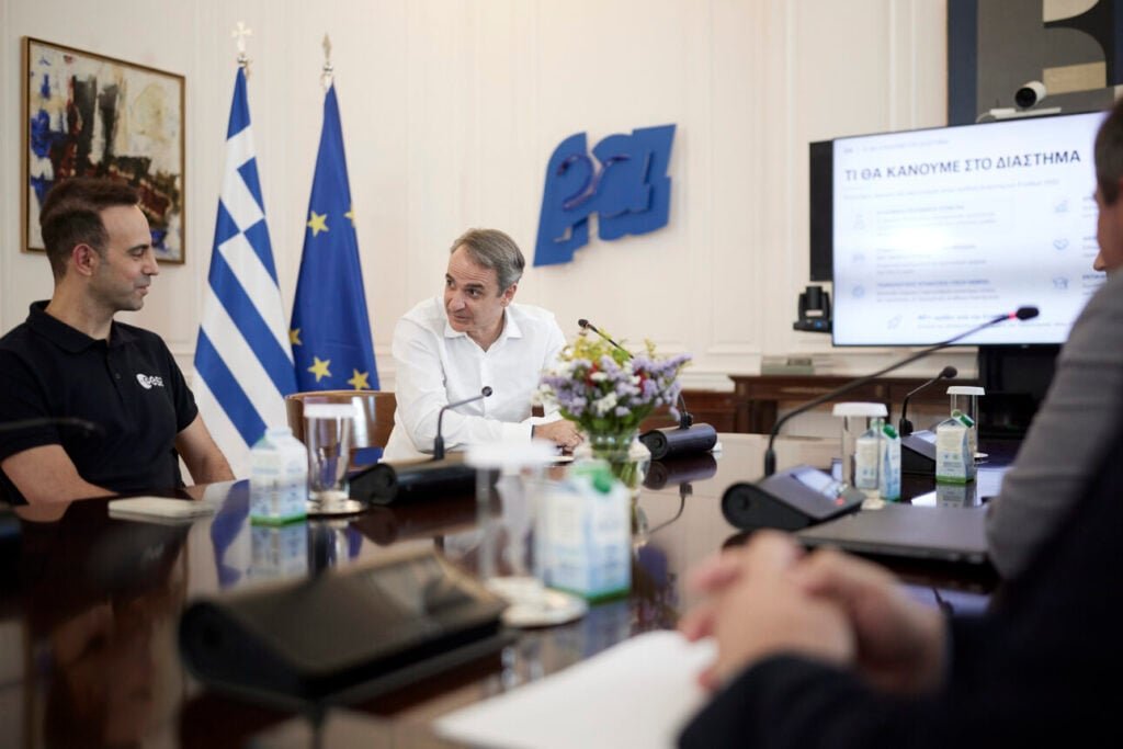 Η Ελλάδα στέλνει αστροναύτη στον Διεθνή Διαστημικό Σταθμό – Στο Μαξίμου ο Αδριανός Γολέμης
