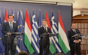 Πιερρακάκης από τη Βουδαπέστη: Στηρίζουμε τη φιλόδοξη προσπάθεια της Ουγγαρίας να ενταχθεί στη ζώνη του ευρώ