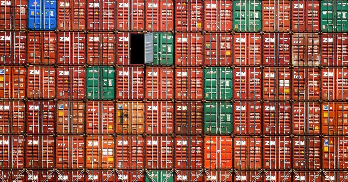Λιμάνι Πειραιά: Στοιχεία της Cosco δείχνουν ανάκαμψη της διακίνησης containers