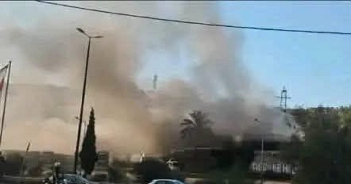 Φωτιά στον Σκαραμαγκά – Σπεύδει η πυροσβεστική