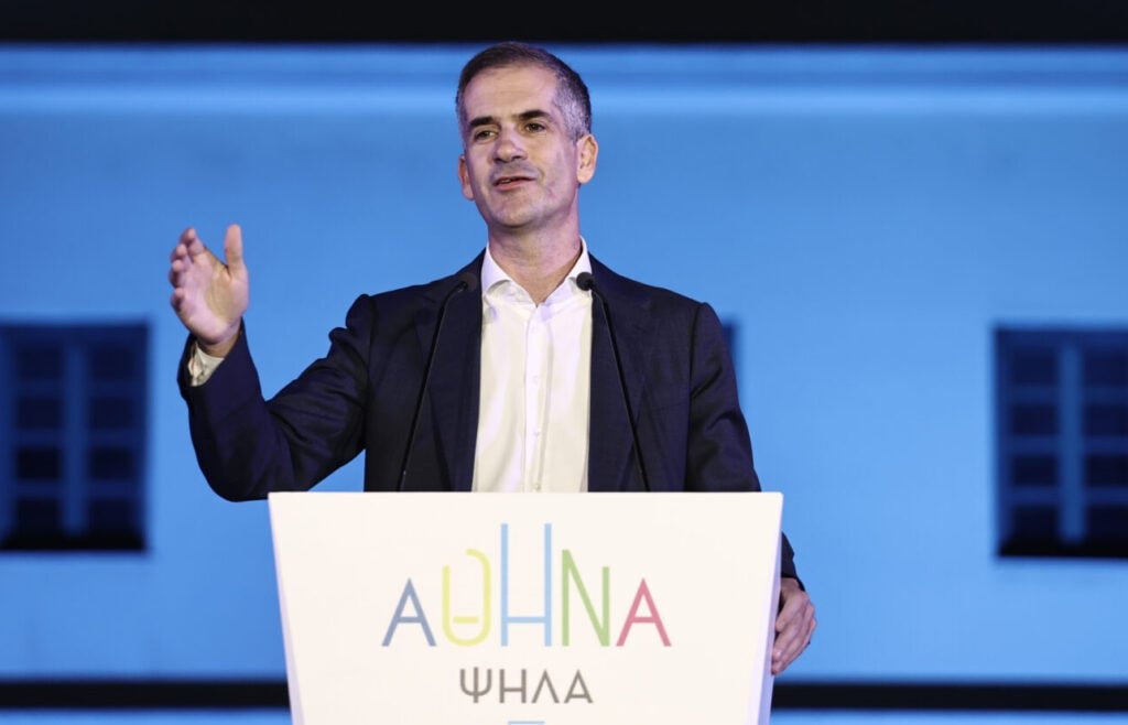 Μπακογιάννης κατά Δούκα: Εκλεισε τον μοναδικό Ξενώνα Μεταβατικής Φιλοξενίας για άστεγους χρήστες