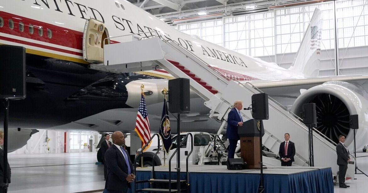 Στα… πιτς το νέο Air Force One του Τραμπ μέχρι να λάβει πρόσθετες αναβαθμίσεις – Θα χρησιμοποιεί το παλιό