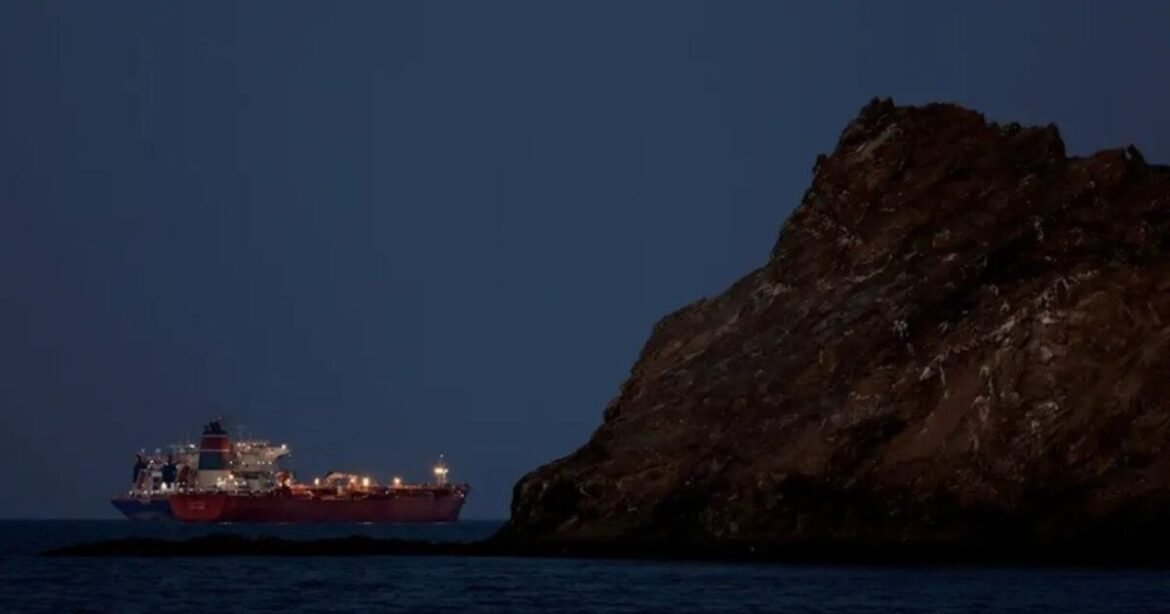 Στενά του Ορμούζ: Τι φέρνει για την Ελλάδα το τέλος 20% του Τραμπ και τι θέλει να αποφύγει η Αθήνα