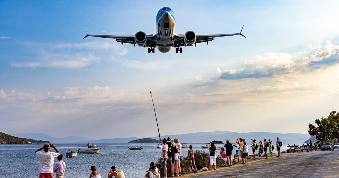 Φθηνές πτήσεις last-minute: Δες πώς θα τις βρεις φέτος