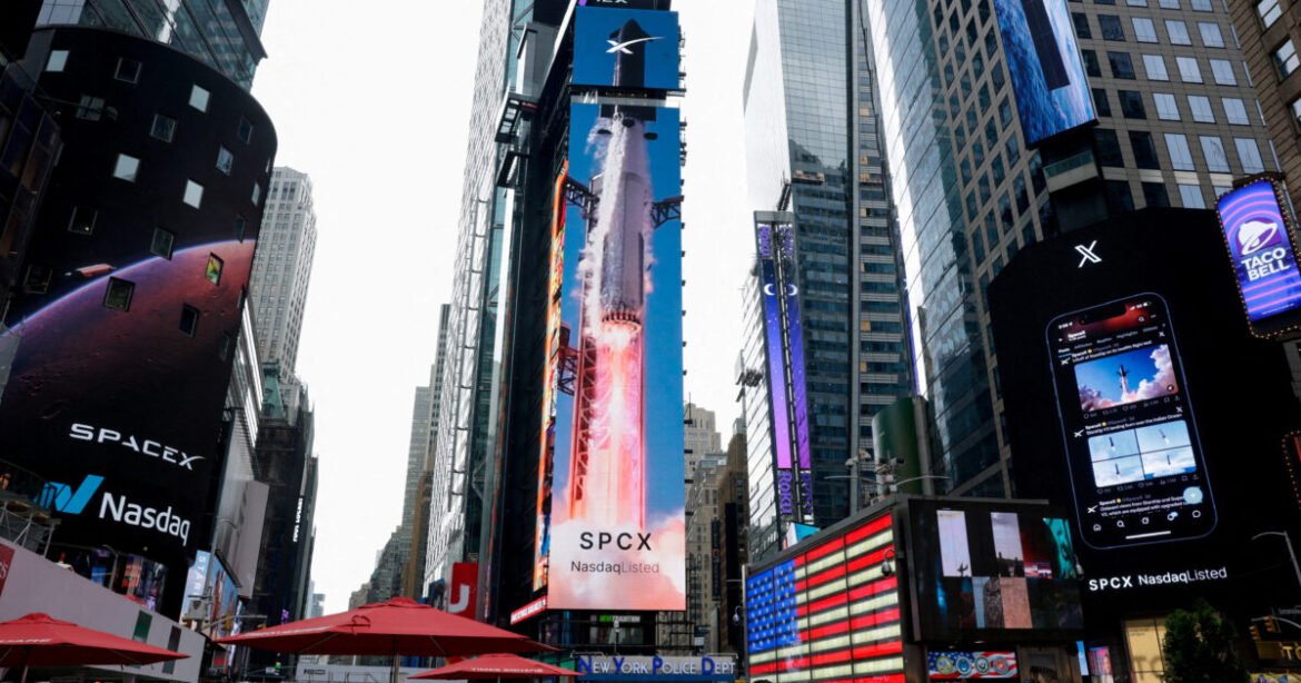 Η μετοχή της SpaceX καταρρέει για 1η φορά κάτω από την αρχική IPO