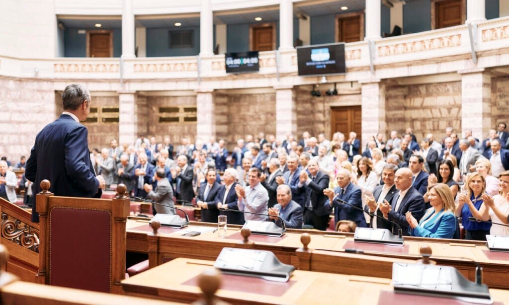 Μητσοτάκης στην ΚΟ: Η ενότητα, το καλάθι και ο Σαμαράς