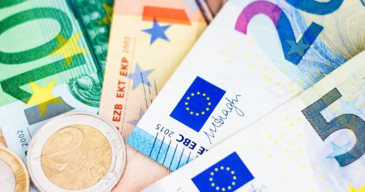 ΑΑΔΕ: Απλούστερη η εναλλακτική φορολόγηση για ξένους που έρχονται να επενδύσουν στην Ελλάδα