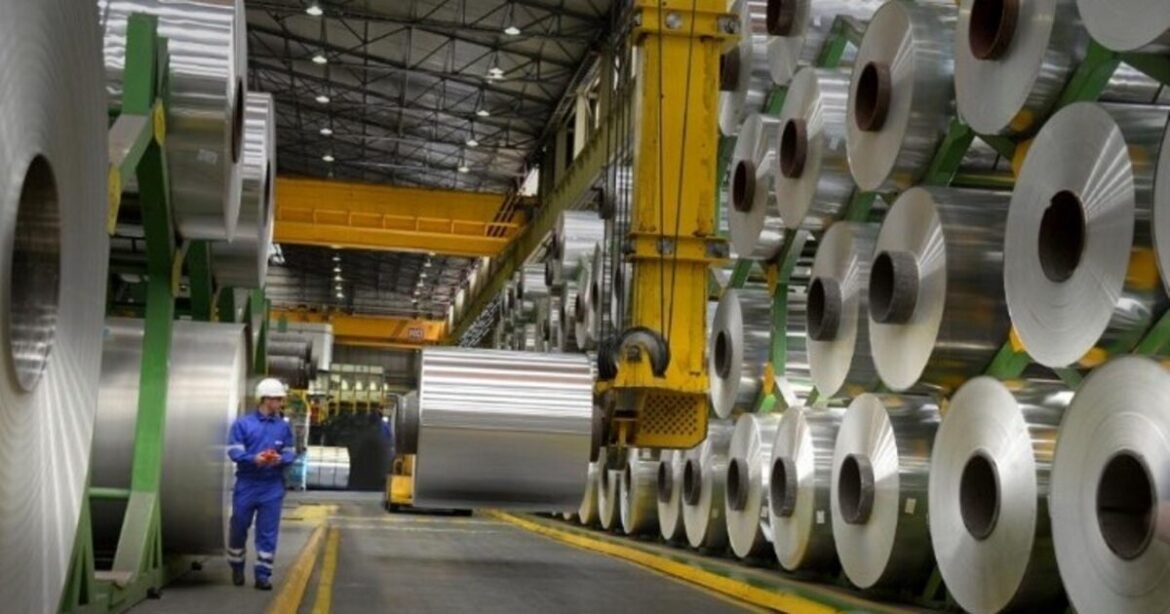 ElvalHalcor: Πρεμιέρα για τις νέες μετοχές της ΑΜΚ των 250 εκατ. ευρώ – Επενδύσεις 455 εκατ. ευρώ σε αλουμίνιο και χαλκό