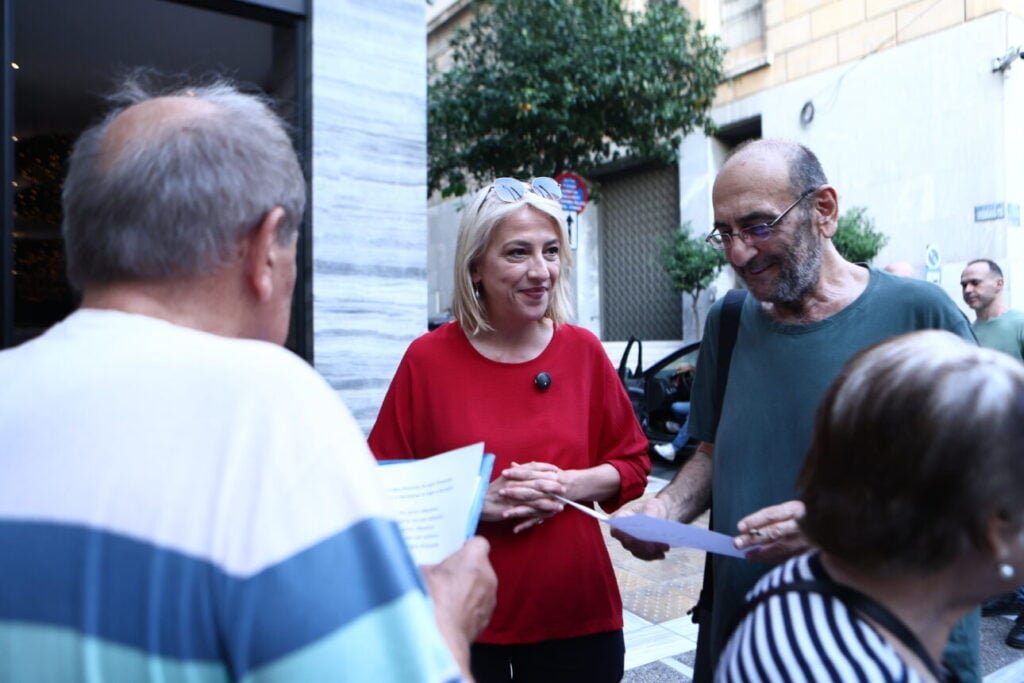 Η Δούρου δεν πάει στη δεξίωση στο Προεδρικό: «Θα είναι εκεί νοσταλγοί της χούντας – εκπρόσωποι της Ακροδεξιάς!»