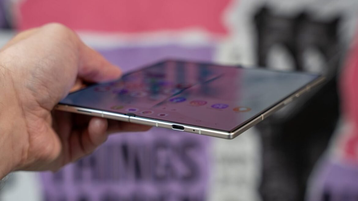 Samsung Galaxy Z Fold 8: Το μυστικό πίσω από την οθόνη χωρίς crease