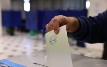 Δημοσκόπηση Marc: Στο 30,8% η ΝΔ στην εκτίμηση, 16,8% η ΕΛ.Α.Σ – Τρίτο το ΠΑΣΟΚ με 11%