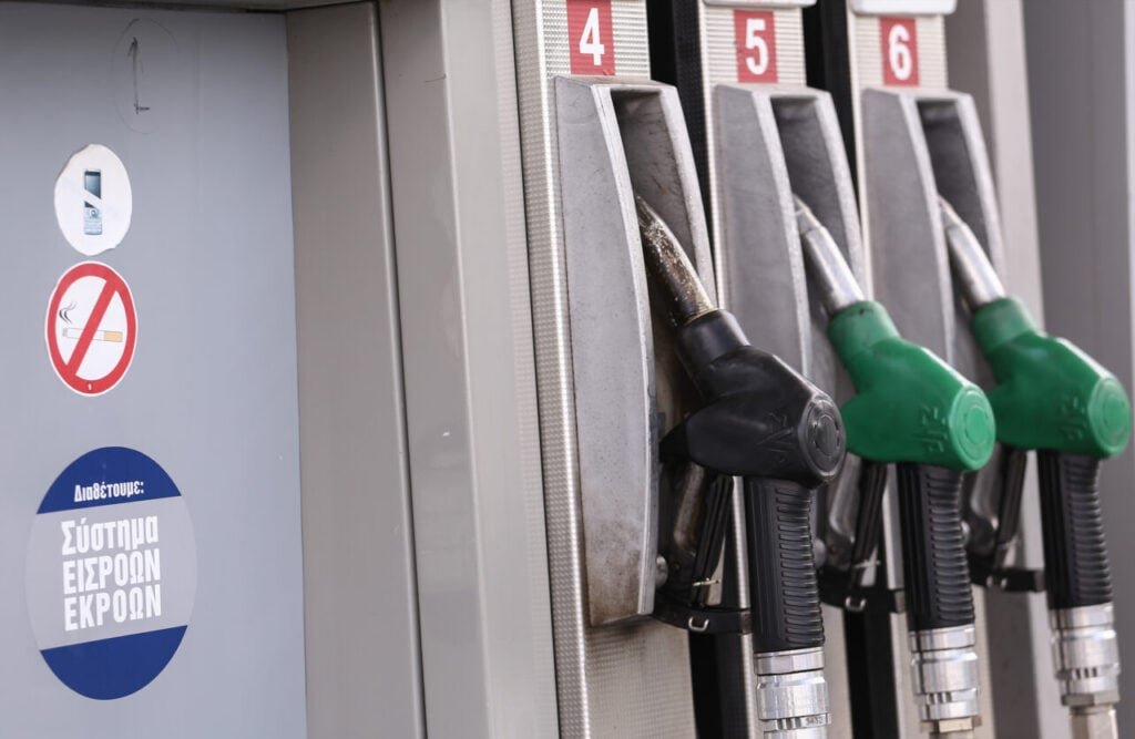 Προς νέα παρέμβαση για το ντίζελ η κυβέρνηση: «Εχουν μείνει κάποια διαθέσιμα»