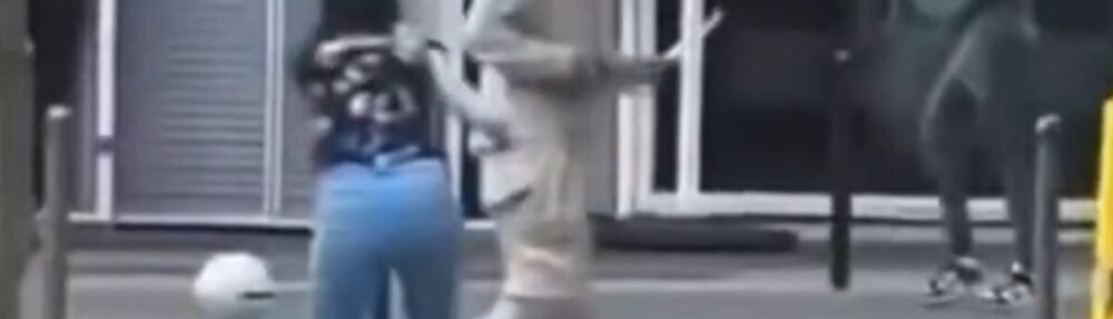 «Ο Αλλάχ με διέταξε», φώναζε ο δράστης της επίθεσης με μαχαίρι στο Παρίσι – Βίντεο