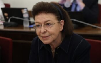 Μενδώνη: «Καμία ιδιωτικοποίηση της πολιτιστικής κληρονομιάς»