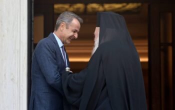 Δείπνο Μητσοτάκη – Ιερώνυμου στην οικία του Πρωθυπουργού