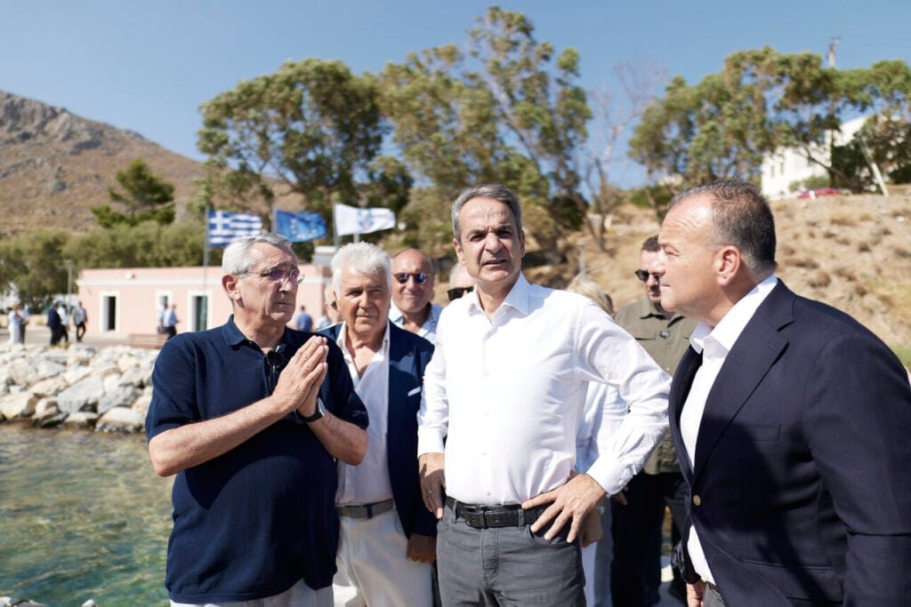 Μητσοτάκης από Αγαθονήσι: Θα εμποδίσουμε τους άθλιους διακινητές να εκμεταλλεύονται απελπισμένους