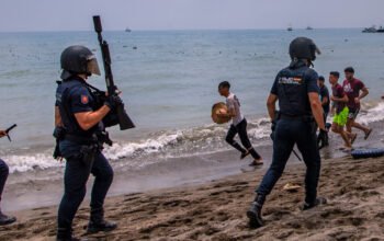 Τραγωδία δίχως τέλος στη Θέουτα: Τουλάχιστον 10 μετανάστες νεκροί – Στρατό στέλνει η Ισπανία – Αναστολή της Σένγκεν ζητά η Μελόνι (Βίντεο, Ε