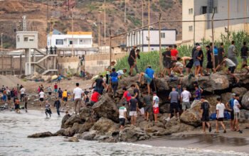 «Καρφιά» Σάντσεθ σε χώρες της ΕΕ: «Βάζουν πολιτικές σκοπιμότητες πάνω από την αλληλεγγύη»