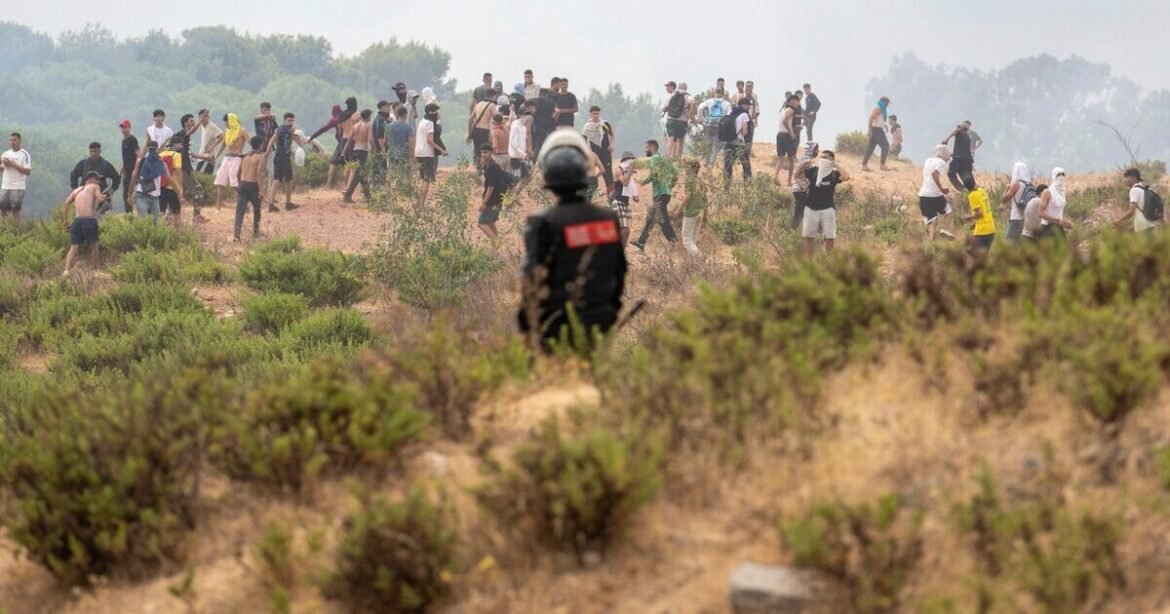 «Κερκόπορτα» για το μεταναστευτικό η Θέουτα – Πώς έγινε η μαζική «εισβολή» στην Ισπανία