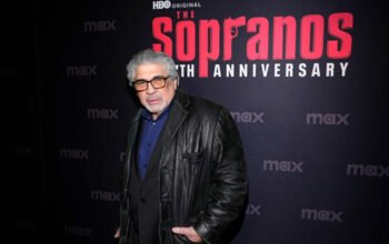 Πέθανε ο Βίνσεντ Παστόρε, ο «Big Pussy» της σειράς «The Sopranos»
