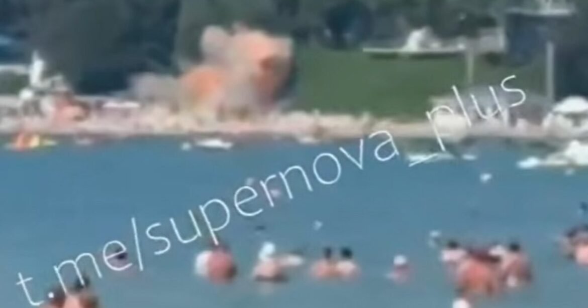 Μαύρη Θάλασσα: Τέσσερις νεκροί από συντρίμμια ουκρανικού drone που έπεσαν σε κατάμεστη παραλία (βίντεο)