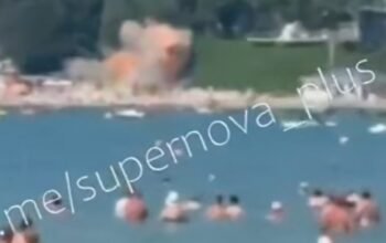 Μαύρη Θάλασσα: Τέσσερις νεκροί από συντρίμμια ουκρανικού drone που έπεσαν σε κατάμεστη παραλία (βίντεο)